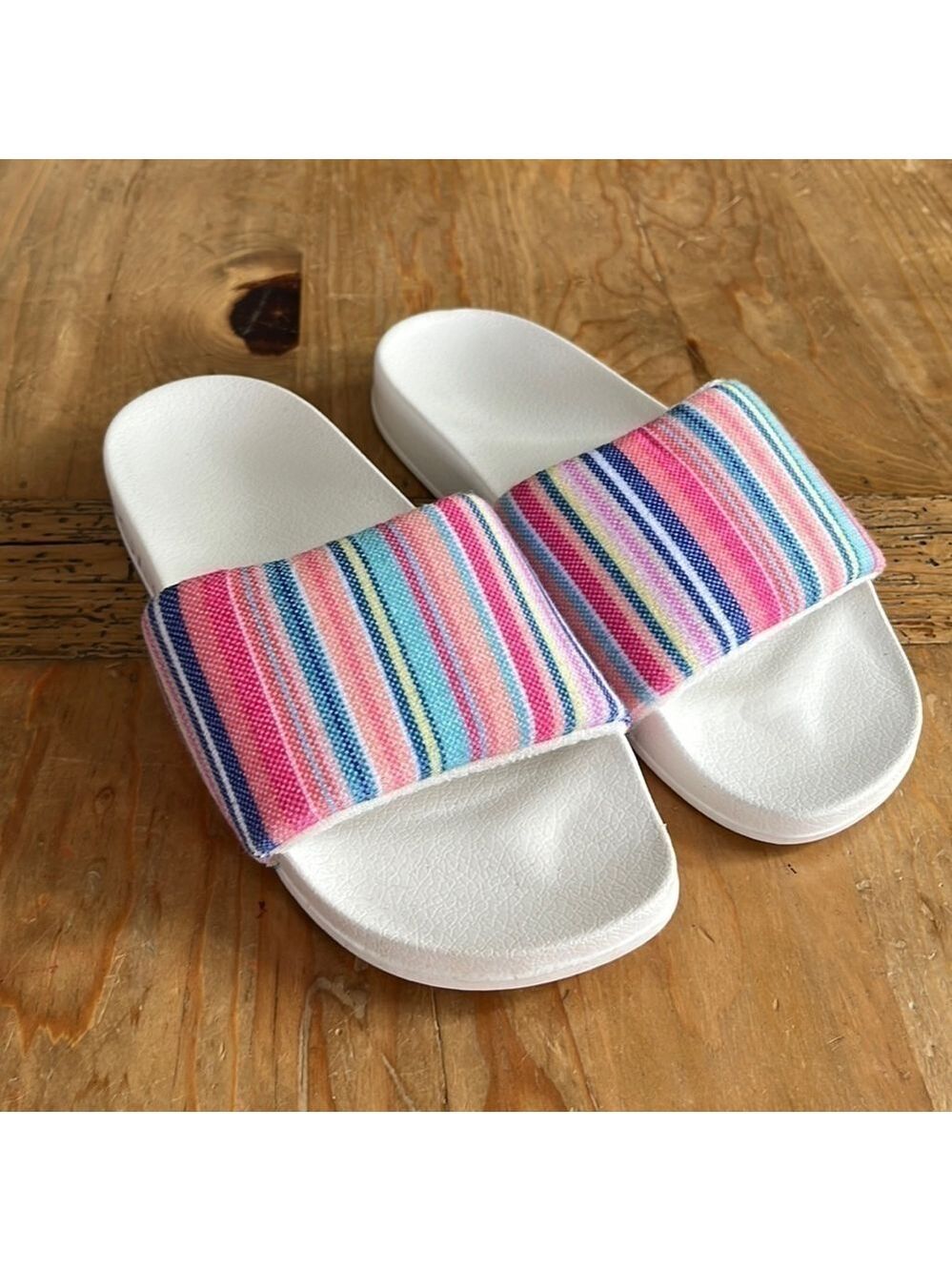 ROXY Women’s Slippy Terry Slides Sandals white multi rainbow cloth upper 8
